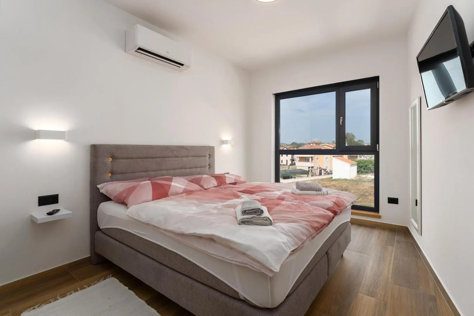 Holiday House M3 Premium Funtana 0*,